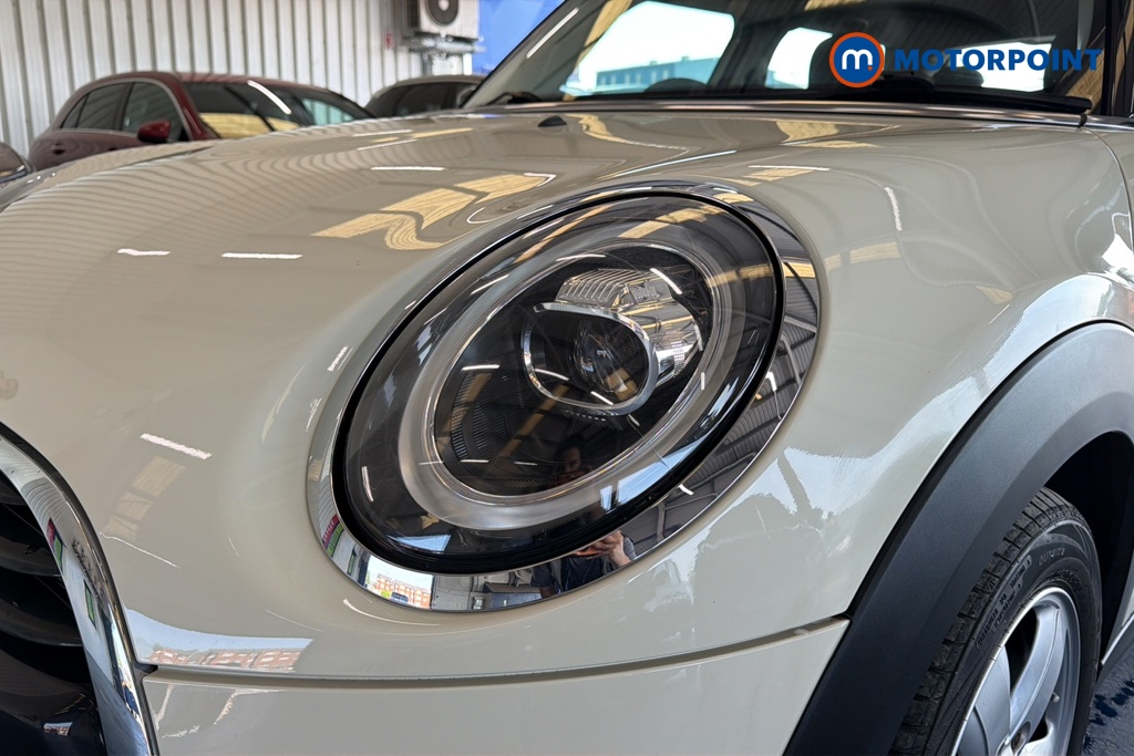 Mini Hatchback Cooper Classic Automatic Petrol Hatchback - Stock Number (1653473) - 42nd supplementary image