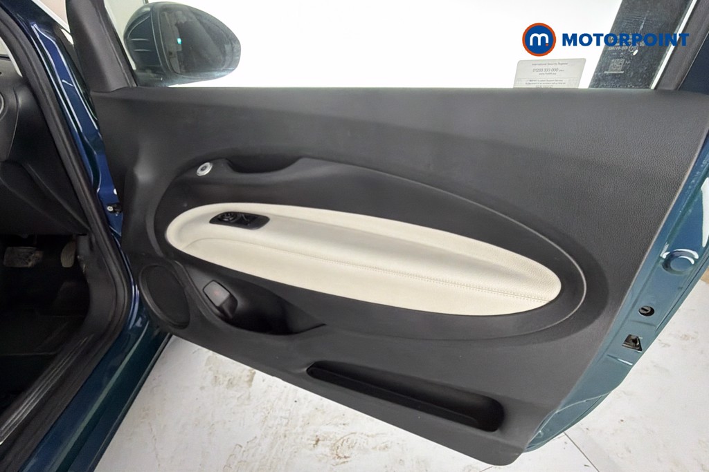 Fiat 500 La Prima Automatic Electric Hatchback - Stock Number (1653613) - 19th supplementary image