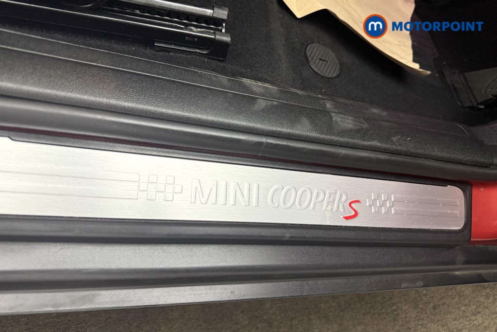 Mini Clubman Cooper S Exclusive Manual Petrol Estate - Stock Number (1653674) - 23rd supplementary image