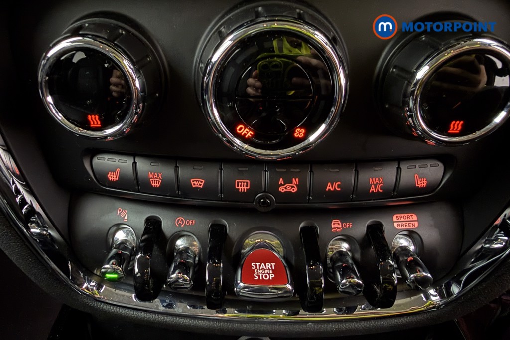 Mini Clubman Cooper S Exclusive Manual Petrol Estate - Stock Number (1653674) - 28th supplementary image