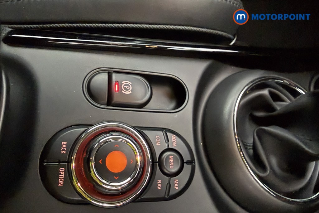 Mini Clubman Cooper S Exclusive Manual Petrol Estate - Stock Number (1653674) - 29th supplementary image