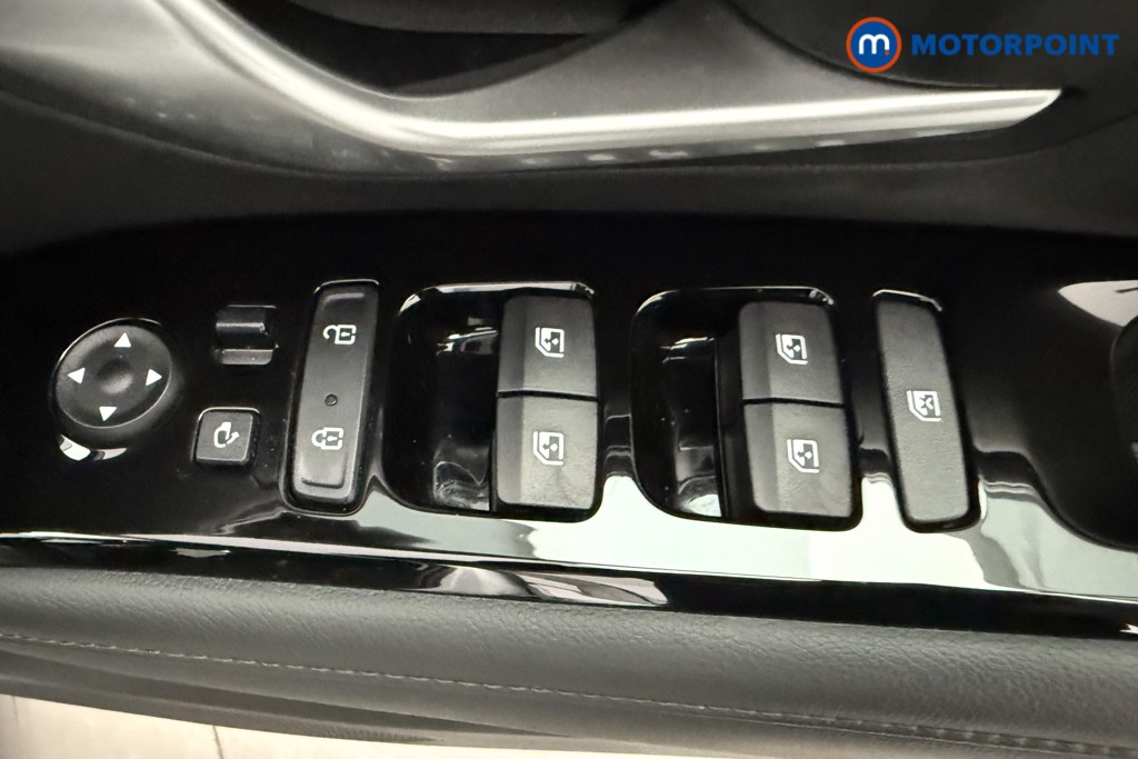 Hyundai Tucson Ultimate Manual Petrol SUV - Stock Number (1653768) - 16th supplementary image