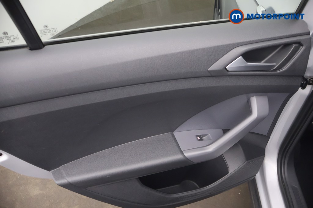 Volkswagen T-Cross R-Line Manual Petrol SUV - Stock Number (1653808) - 18th supplementary image