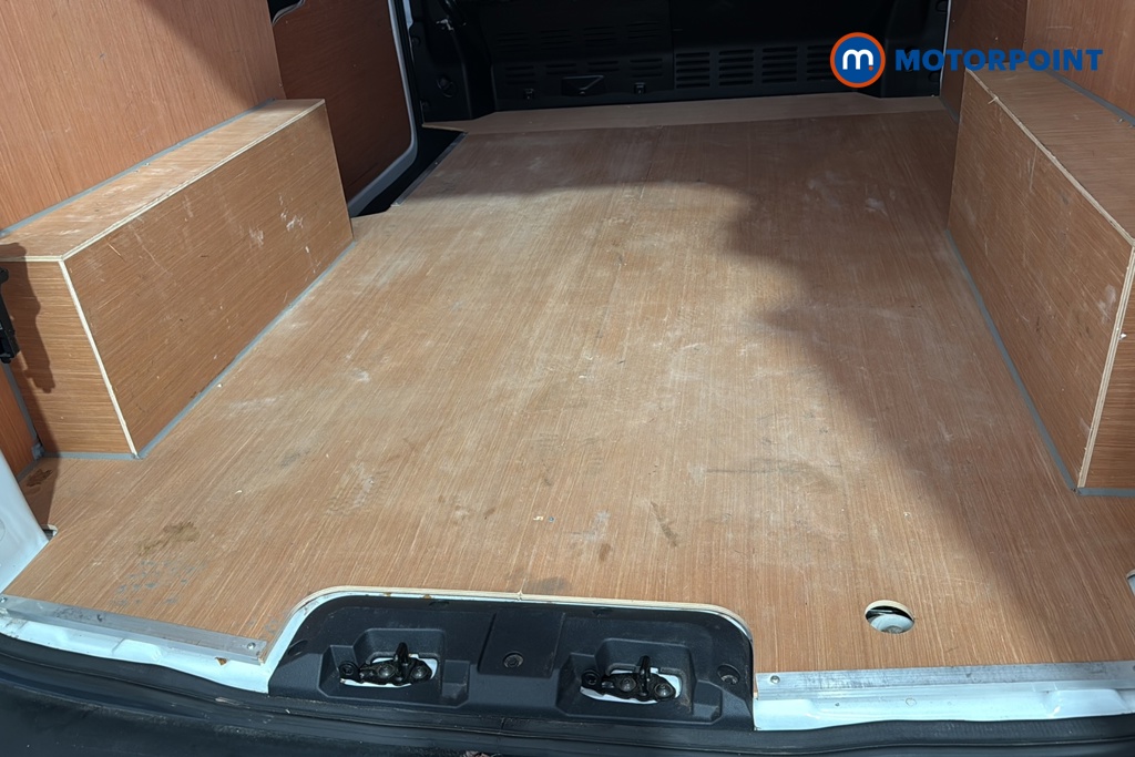 Volkswagen Transporter Commerce Plus Manual Diesel Panel Van - Stock Number (1654037) - 33rd supplementary image