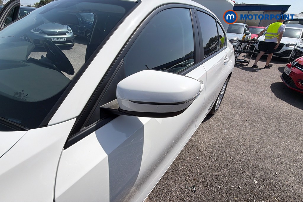 BMW 3 Series Se Pro Automatic Petrol Plug-In Hybrid Saloon - Stock Number (1654322) - 43rd supplementary image