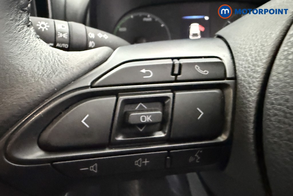 Toyota Yaris Icon Automatic Petrol-Electric Hybrid Hatchback - Stock Number (1654647) - 3rd supplementary image