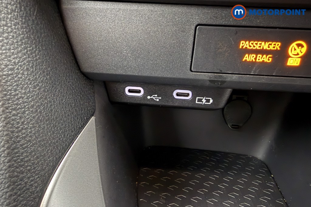 Toyota Yaris Icon Automatic Petrol-Electric Hybrid Hatchback - Stock Number (1654647) - 10th supplementary image