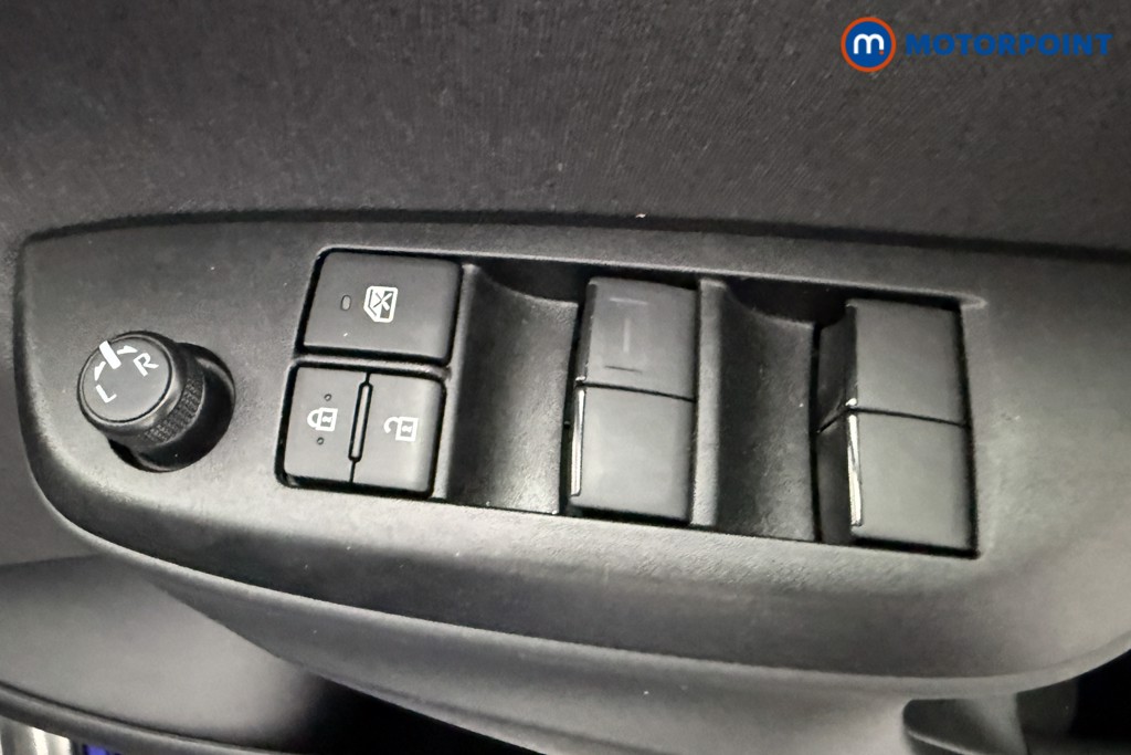 Toyota Yaris Icon Automatic Petrol-Electric Hybrid Hatchback - Stock Number (1654647) - 16th supplementary image