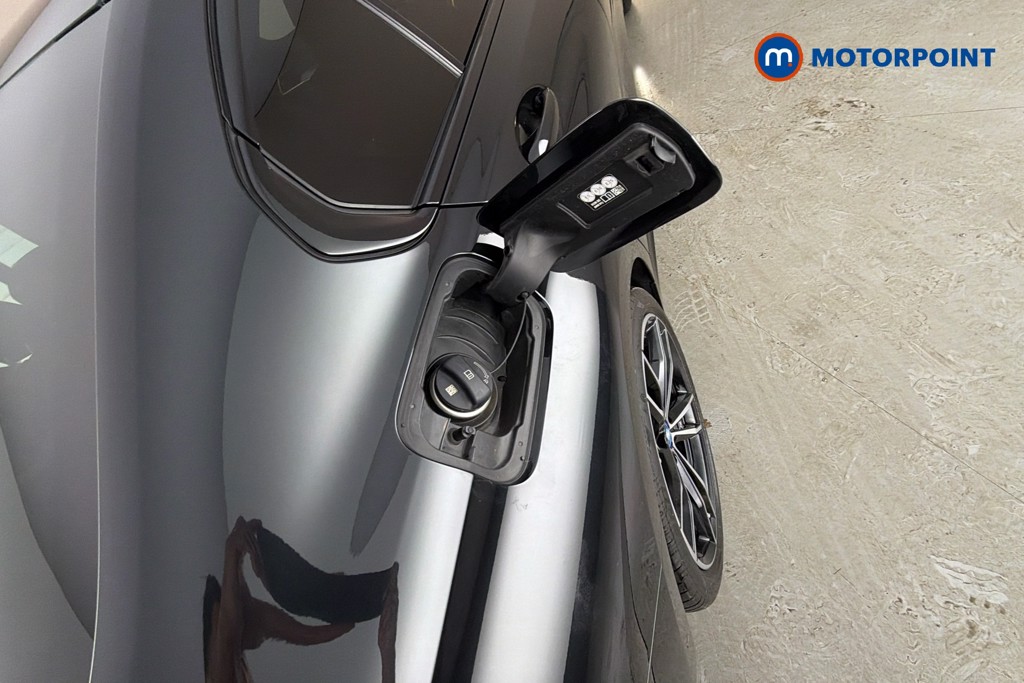 BMW 3 Series M Sport Automatic Petrol Plug-In Hybrid Saloon - Stock Number (1654888) - 41st supplementary image