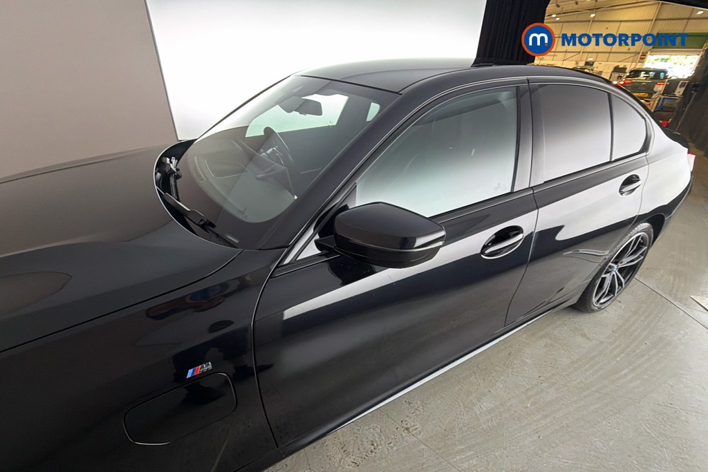 BMW 3 Series M Sport Automatic Petrol Plug-In Hybrid Saloon - Stock Number (1654888) - 43rd supplementary image