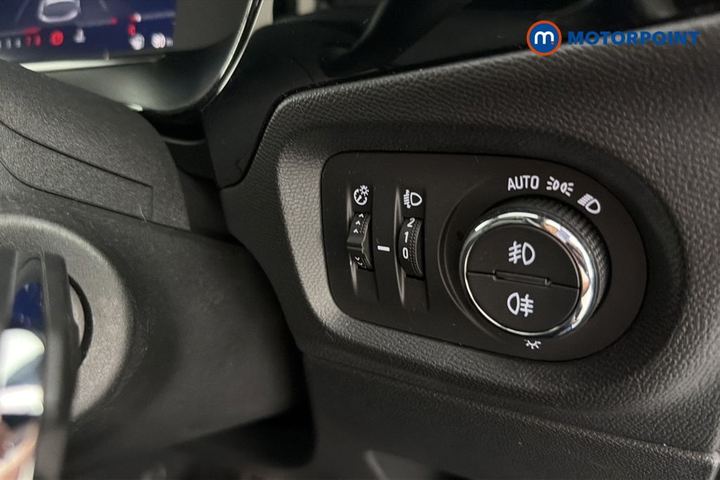 Vauxhall Corsa SRI Manual Petrol Hatchback - Stock Number (1655039) - 11th supplementary image