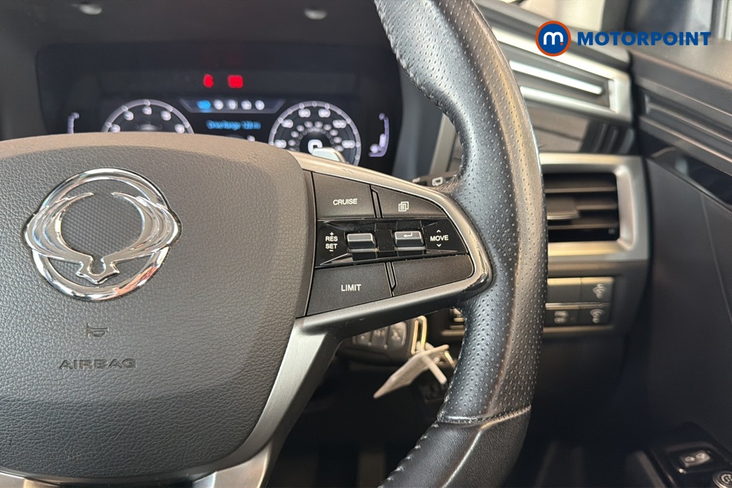 Ssangyong Korando Ventura Automatic Petrol SUV - Stock Number (1655251) - 3rd supplementary image