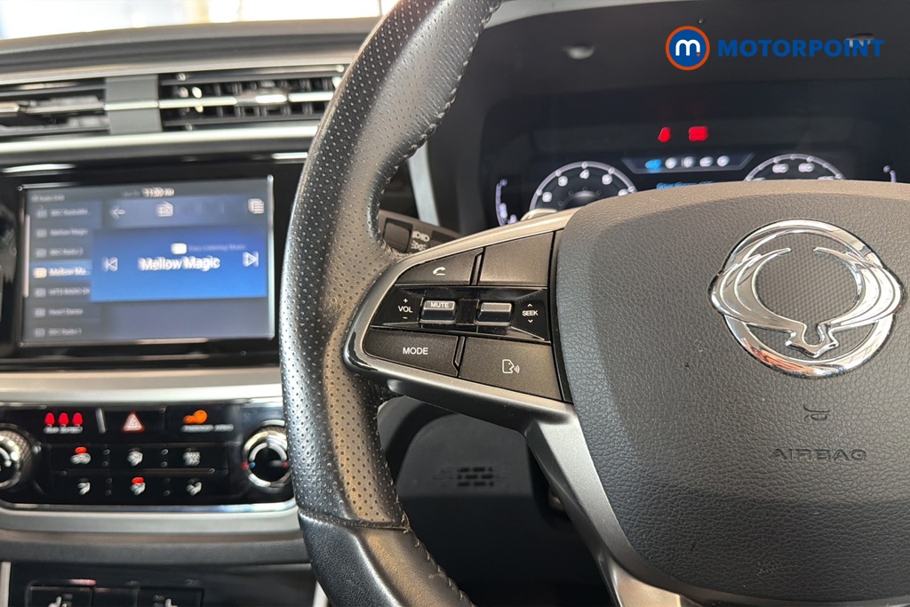 Ssangyong Korando Ventura Automatic Petrol SUV - Stock Number (1655251) - 4th supplementary image