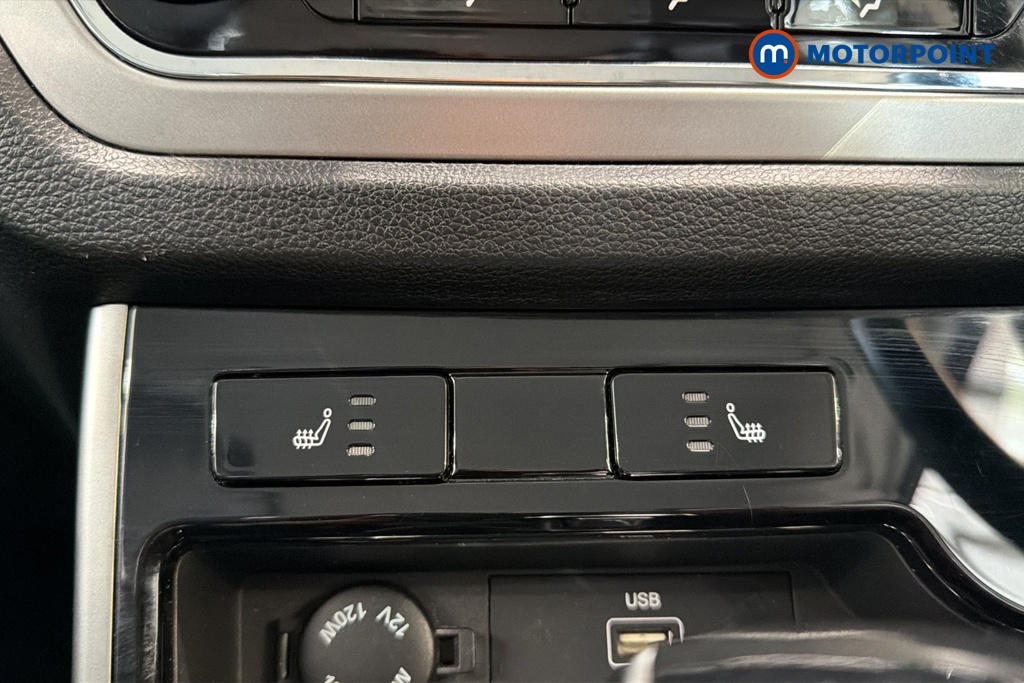 Ssangyong Korando Ventura Automatic Petrol SUV - Stock Number (1655251) - 14th supplementary image