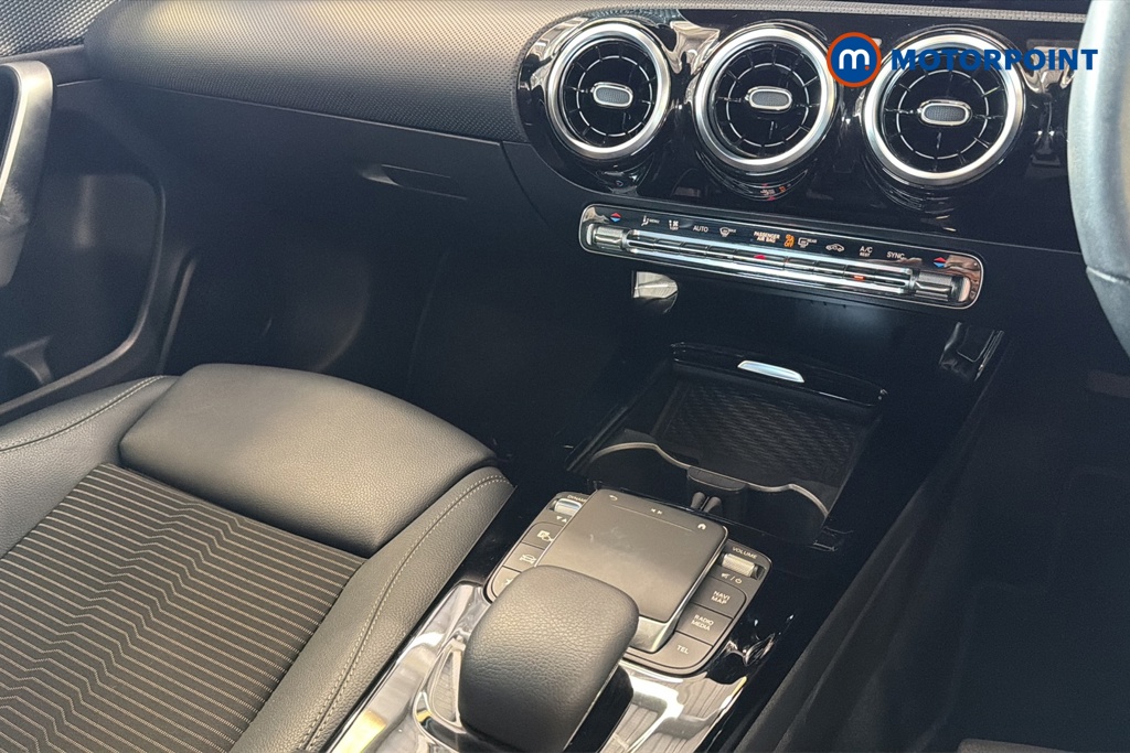 Mercedes-Benz A Class Sport Automatic Petrol Hatchback - Stock Number (1655328) - 15th supplementary image