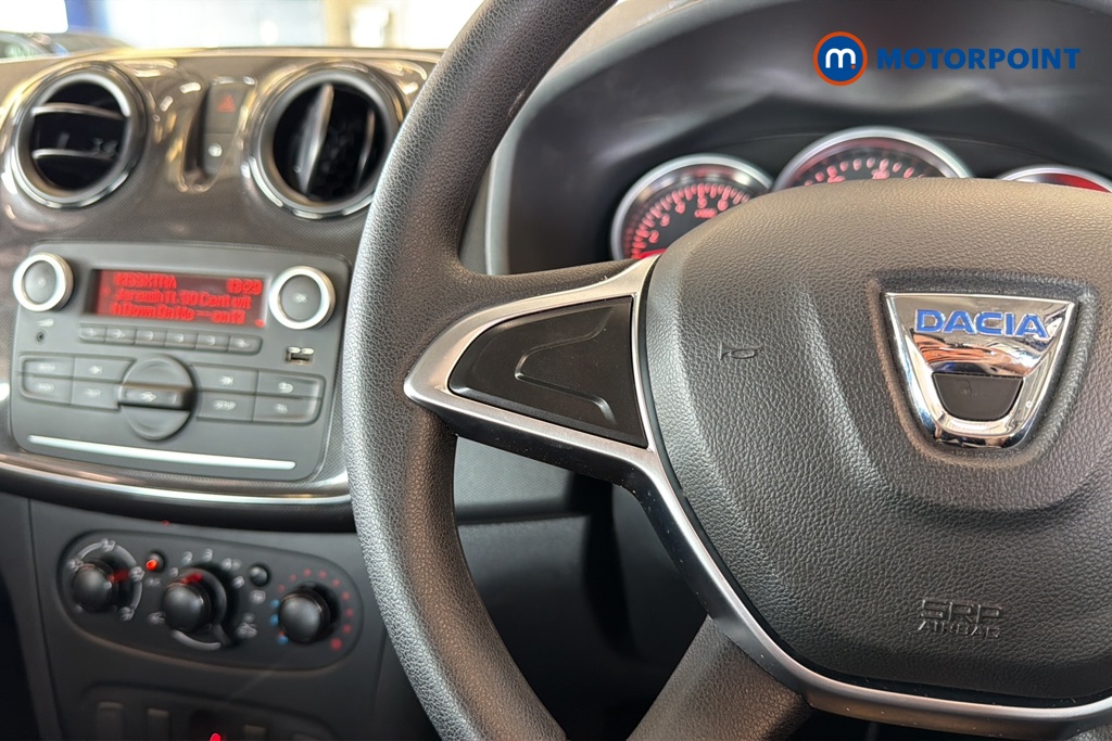 Dacia Sandero Essential Manual Petrol Hatchback - Stock Number (1655383) - 4th supplementary image