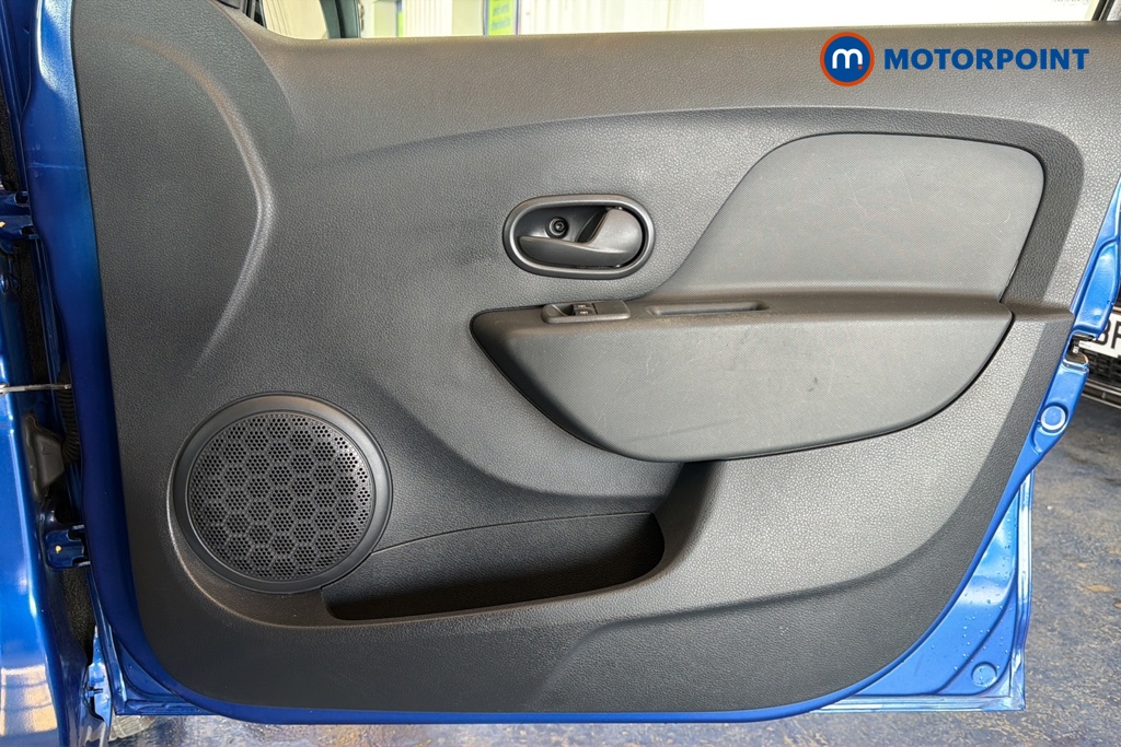 Dacia Sandero Essential Manual Petrol Hatchback - Stock Number (1655383) - 18th supplementary image