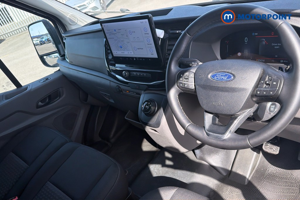 Ford Transit Limited Automatic Diesel Medium Roof Van - Stock Number (1632799) - 1st supplementary image