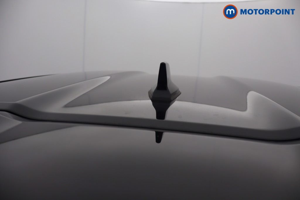 Nissan Juke N-Connecta Automatic Petrol SUV - Stock Number (1642421) - 4th supplementary image
