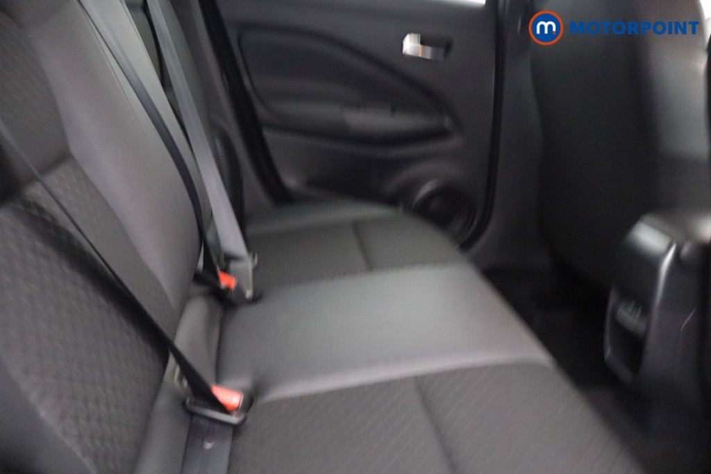 Nissan Juke N-Connecta Automatic Petrol SUV - Stock Number (1642421) - 9th supplementary image