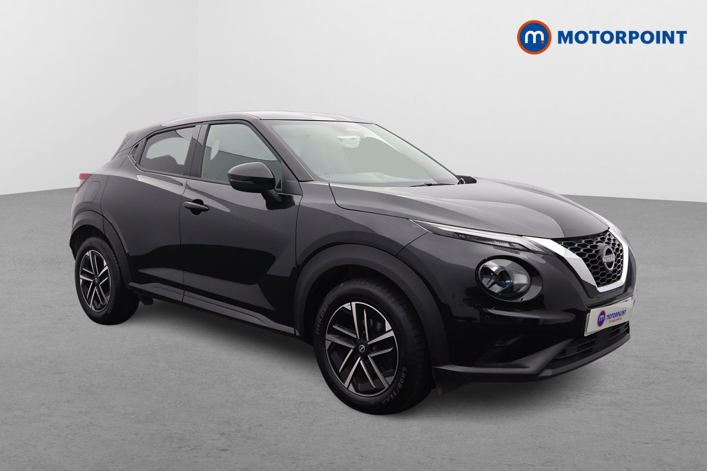 Nissan Juke N-Connecta Automatic Petrol SUV - Stock Number (1642421) - Drivers side front corner