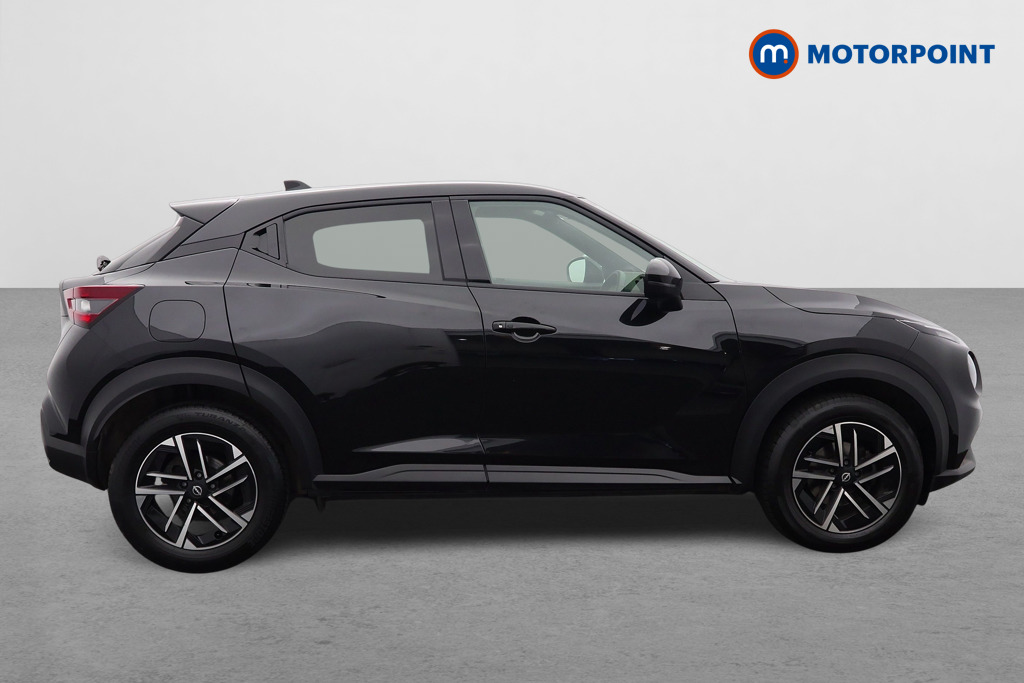 Nissan Juke N-Connecta Automatic Petrol SUV - Stock Number (1642421) - Drivers side