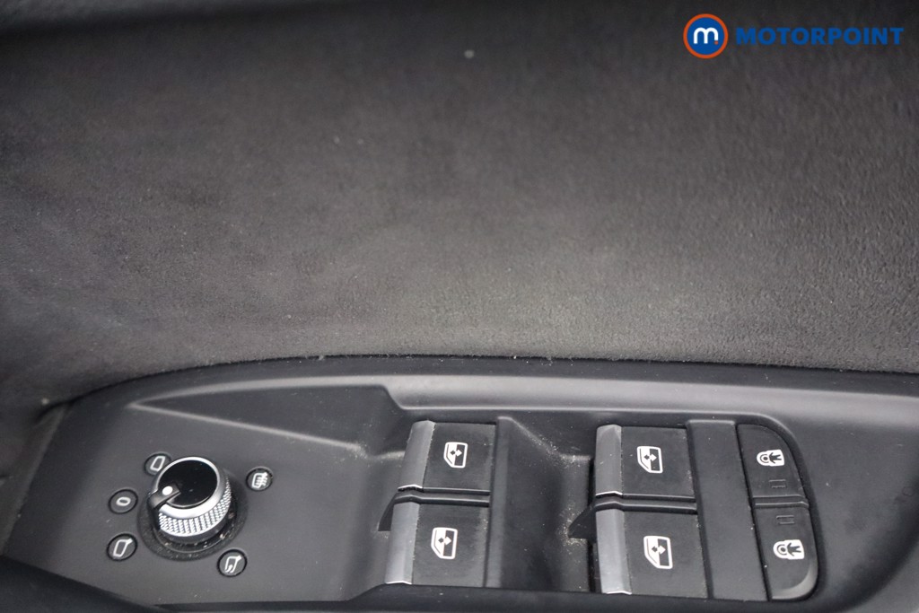 Audi Q5 Edition 1 Automatic Petrol Plug-In Hybrid SUV - Stock Number (1643391) - 12th supplementary image