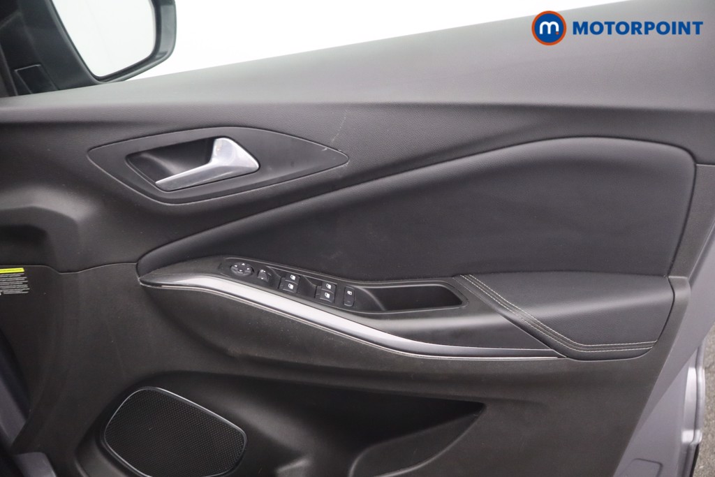 Vauxhall Grandland X Sri Nav Manual Petrol SUV - Stock Number (1643538) - 9th supplementary image