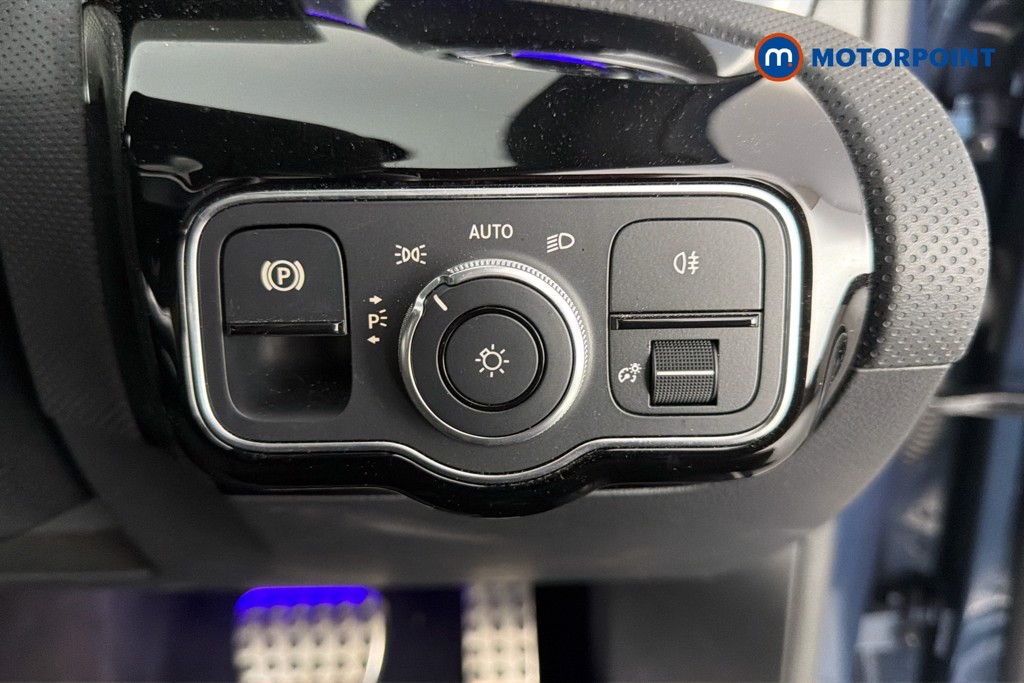 Mercedes-Benz A Class Amg Line Premium Plus Edition Automatic Petrol Saloon - Stock Number (1645145) - 18th supplementary image