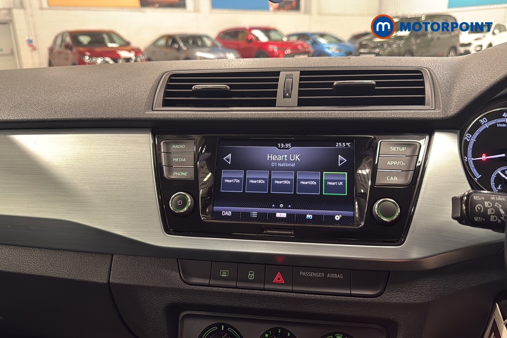 Skoda Fabia Colour Edition Manual Petrol Hatchback - Stock Number (1646921) - 8th supplementary image