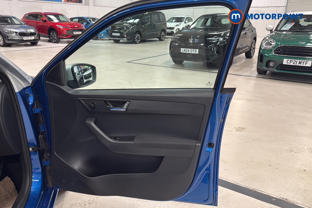 Skoda Fabia Colour Edition Manual Petrol Hatchback - Stock Number (1646921) - 18th supplementary image