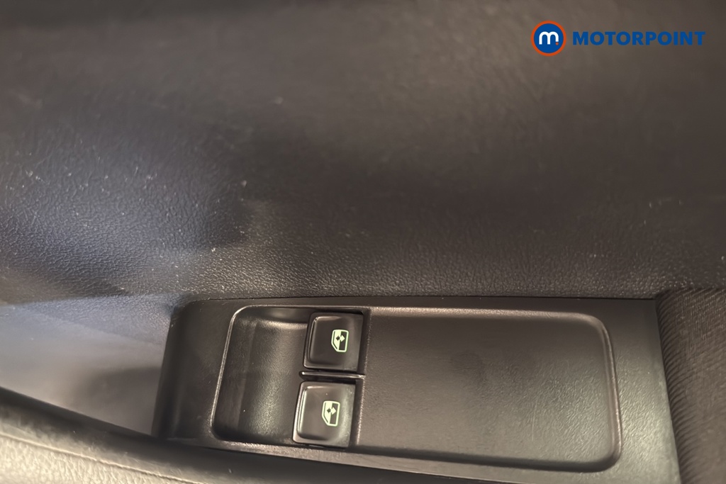 Skoda Fabia Colour Edition Manual Petrol Hatchback - Stock Number (1646921) - 19th supplementary image