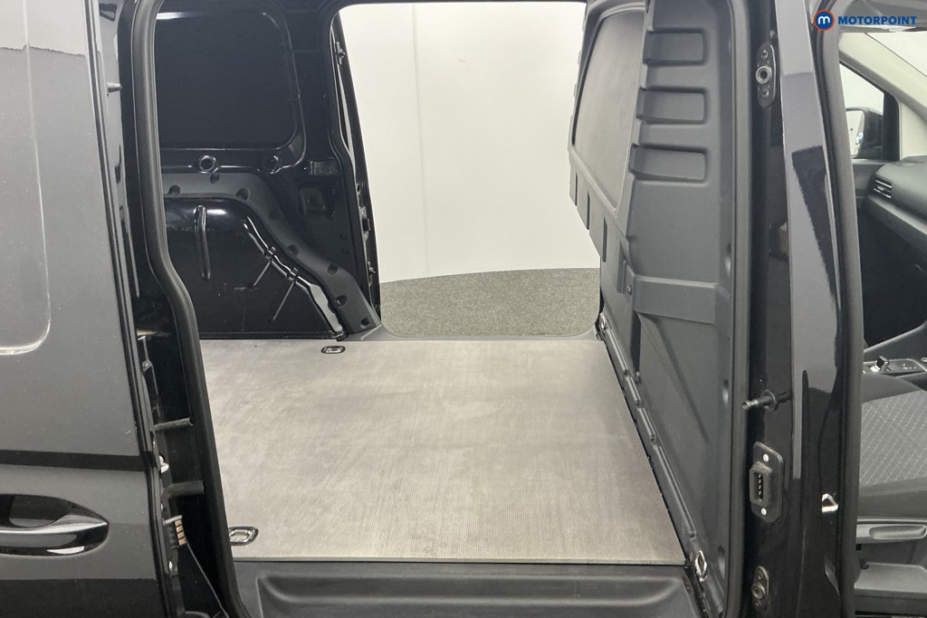 Ford Transit Connect Limited Automatic Petrol Plug-In Hybrid Panel Van - Stock Number (1647923) - 5th supplementary image