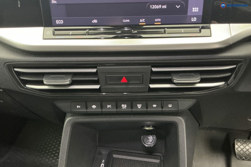 Ford Transit Connect Limited Automatic Petrol Plug-In Hybrid Panel Van - Stock Number (1647923) - 15th supplementary image