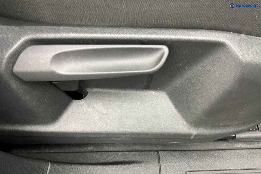 Ford Transit Connect Limited Automatic Petrol Plug-In Hybrid Panel Van - Stock Number (1647923) - 21st supplementary image