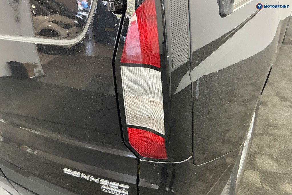 Ford Transit Connect Limited Automatic Petrol Plug-In Hybrid Panel Van - Stock Number (1647923) - 26th supplementary image