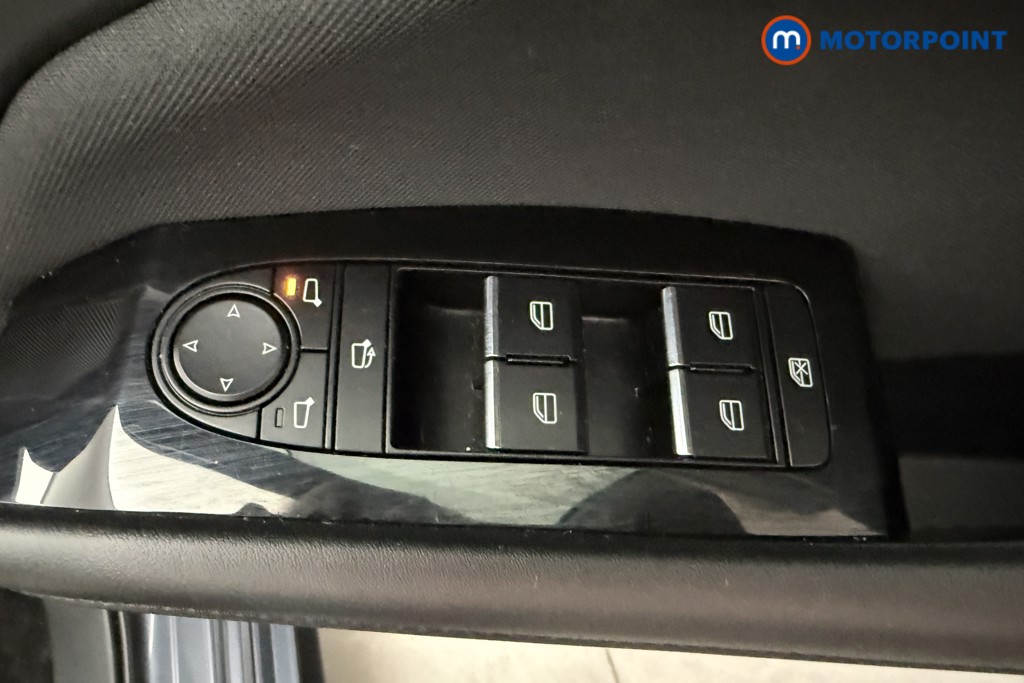 Mazda 3 Centre-Line Manual Petrol Hatchback - Stock Number (1648008) - 18th supplementary image