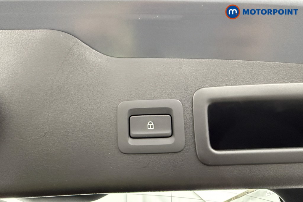 Mazda 3 Centre-Line Manual Petrol Hatchback - Stock Number (1648009) - 21st supplementary image