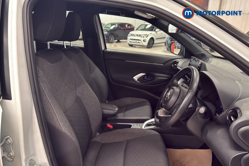 Toyota Yaris Cross Design Automatic Petrol-Electric Hybrid Estate - Stock Number (1648281) - 22nd supplementary image