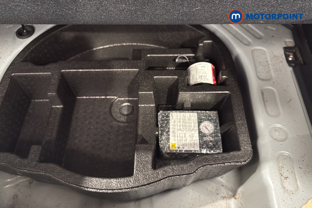 Toyota Yaris Cross Design Automatic Petrol-Electric Hybrid Estate - Stock Number (1648281) - 33rd supplementary image