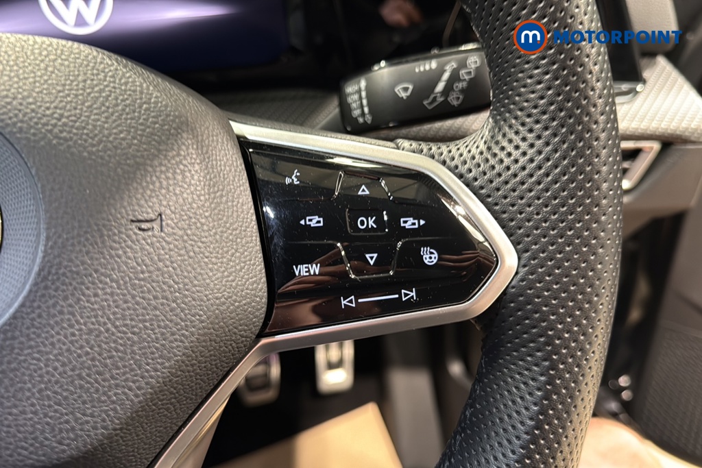 Volkswagen Golf R-Line Manual Petrol Hatchback - Stock Number (1648847) - 3rd supplementary image