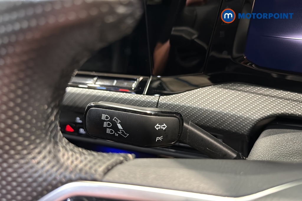 Volkswagen Golf R-Line Manual Petrol Hatchback - Stock Number (1648847) - 5th supplementary image