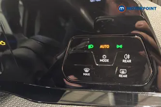 Volkswagen Golf R-Line Manual Petrol Hatchback - Stock Number (1648847) - 11th supplementary image