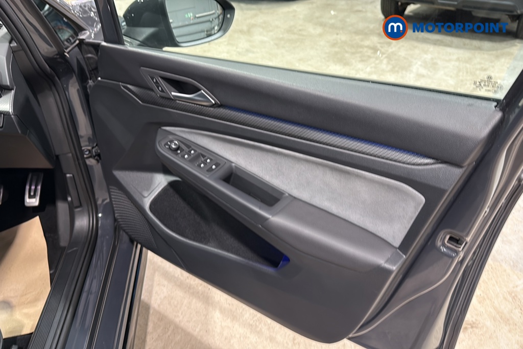 Volkswagen Golf R-Line Manual Petrol Hatchback - Stock Number (1648847) - 18th supplementary image
