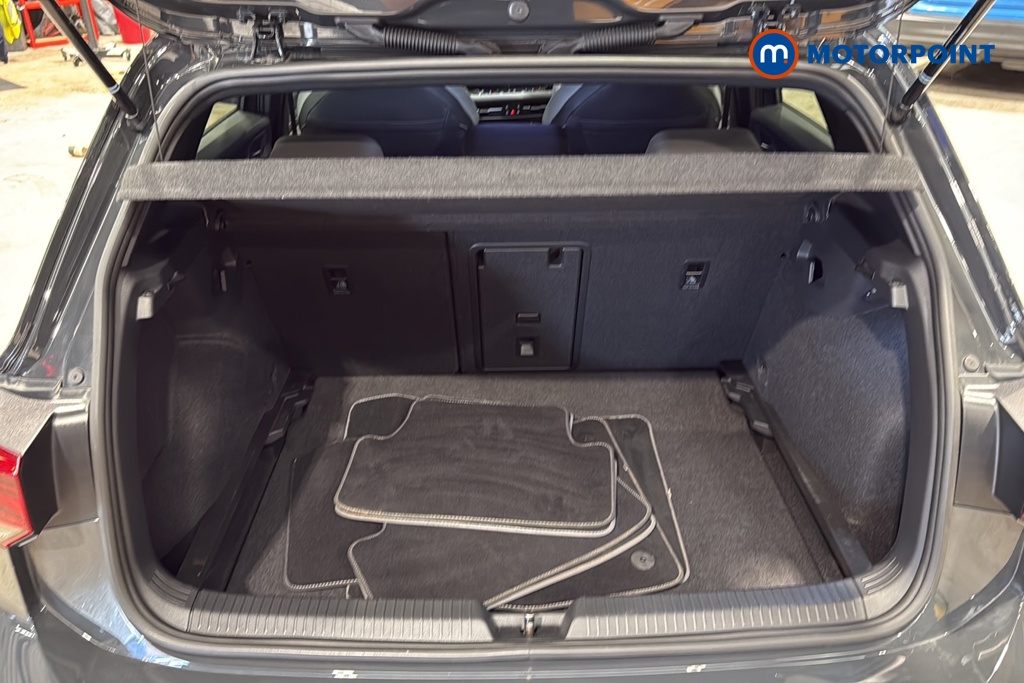 Volkswagen Golf R-Line Manual Petrol Hatchback - Stock Number (1648847) - 30th supplementary image