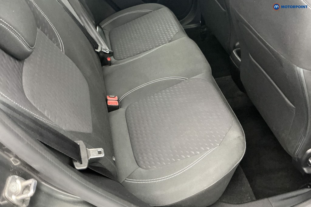 Ford Fiesta Zetec Manual Petrol Hatchback - Stock Number (1649167) - 4th supplementary image