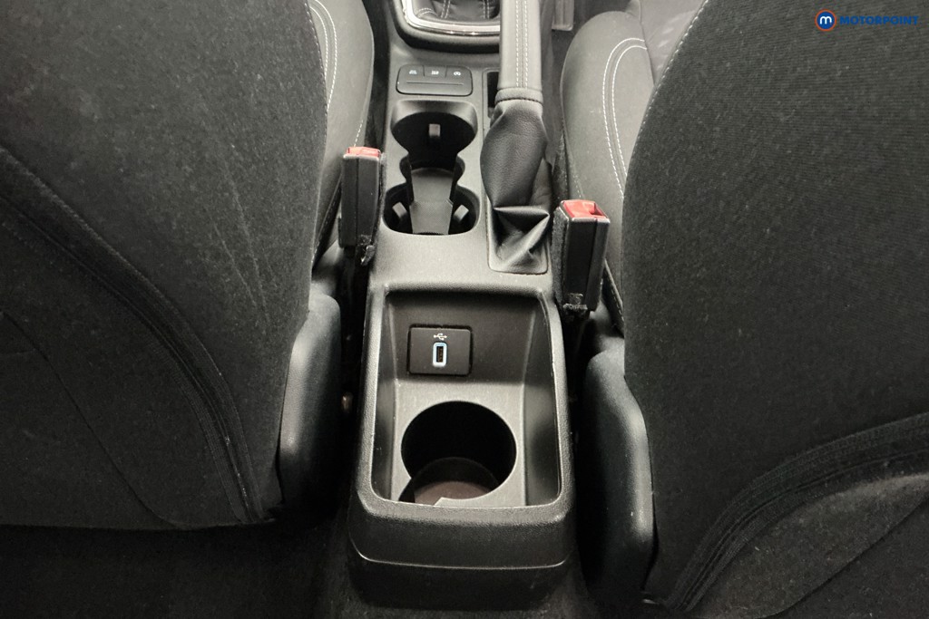 Ford Fiesta Zetec Manual Petrol Hatchback - Stock Number (1649167) - 10th supplementary image