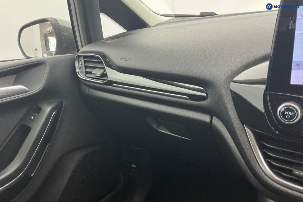 Ford Fiesta Zetec Manual Petrol Hatchback - Stock Number (1649167) - 18th supplementary image