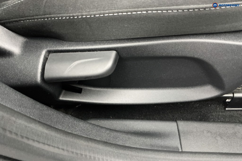 Ford Fiesta Zetec Manual Petrol Hatchback - Stock Number (1649167) - 23rd supplementary image