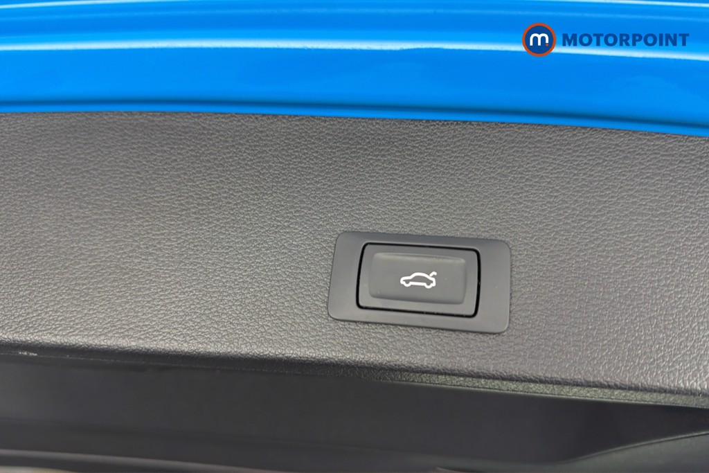 Audi Q2 Black Edition Automatic Petrol SUV - Stock Number (1651215) - 35th supplementary image